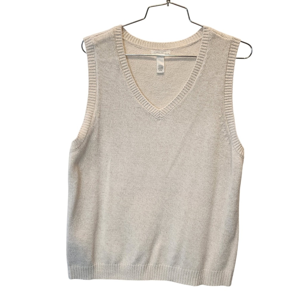Full Tilt Sweater Vest Womens M Cream V-Neck Sleeveless Preppy Minimalist Knit‎